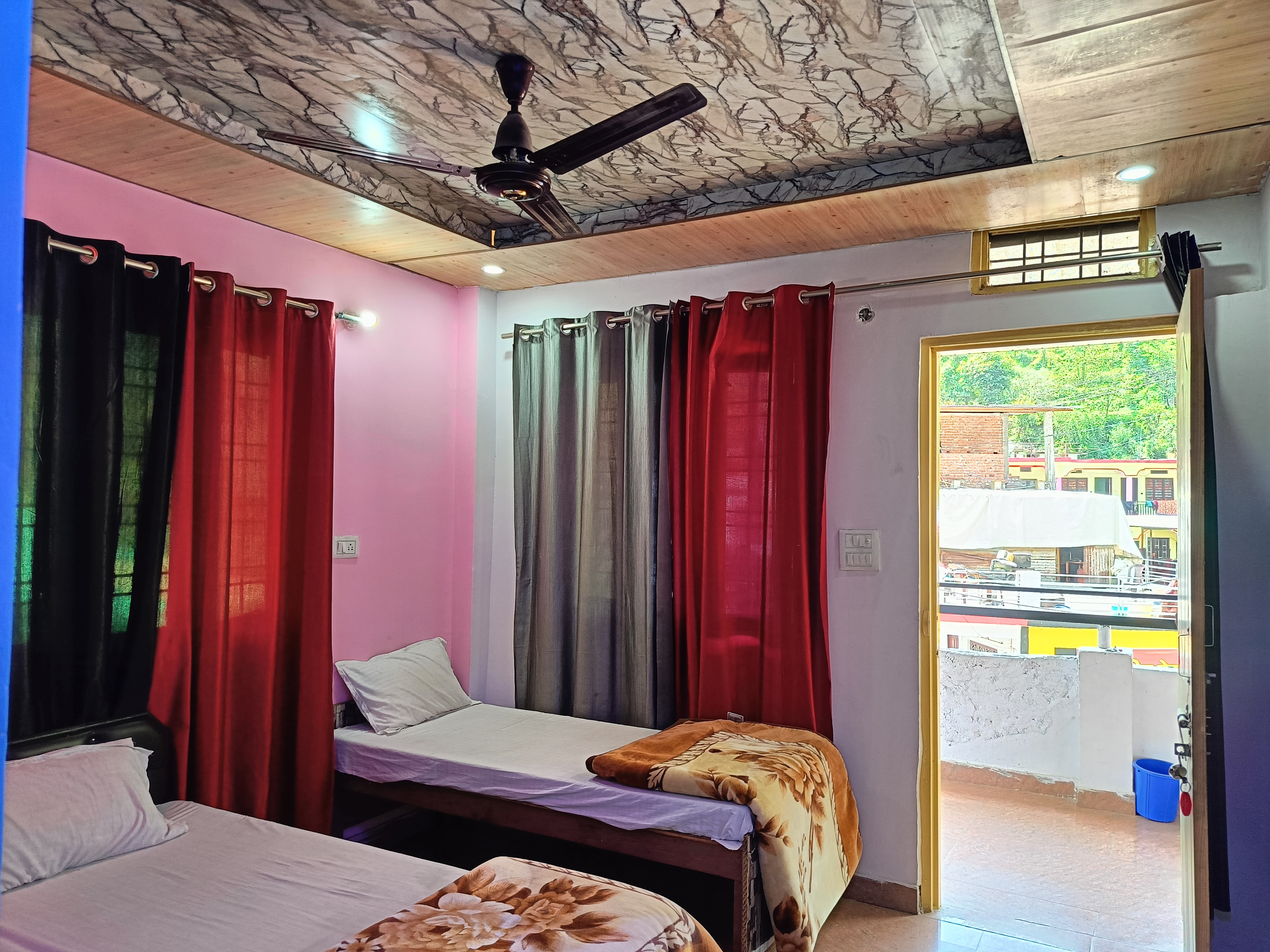 Hotel New Ganga putra sitapur - Tap to explore photos