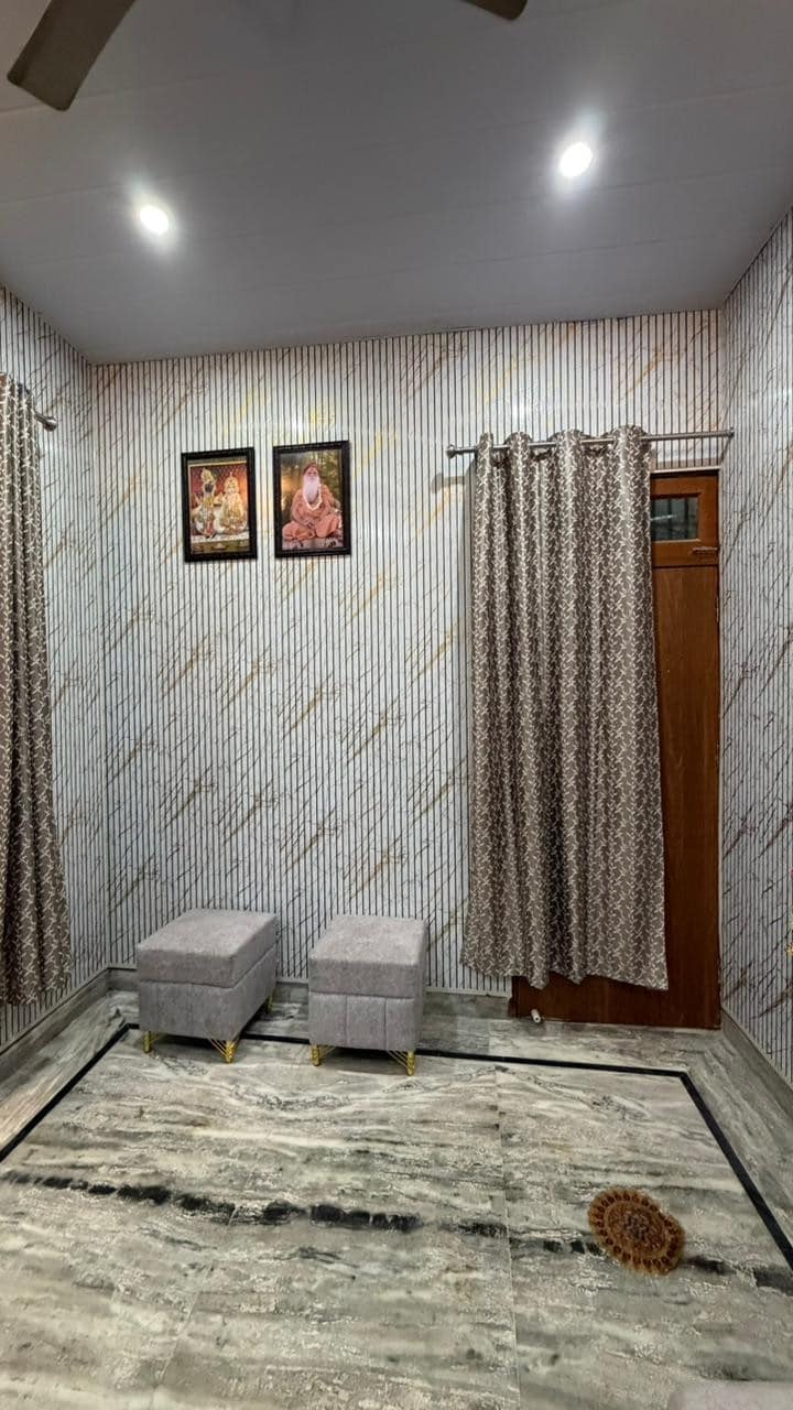 Medhavani Greens Stay near Krishna Janmabhoomi - Tap to explore photos