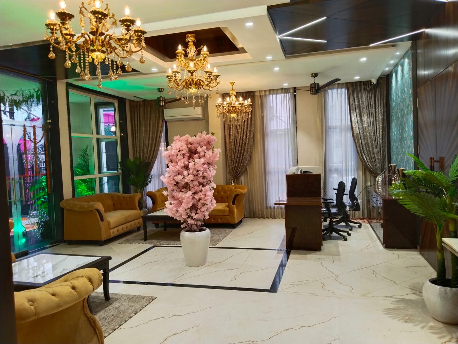 Main gallery
