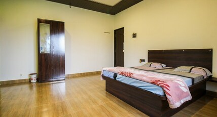 Hotel Ekant Tourist Resort Room Type - Deluxe Room