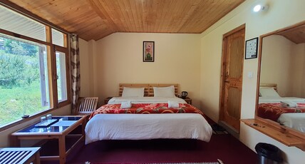 Iris Cottage & Cafe Manali Room Type - Iris Standard Room