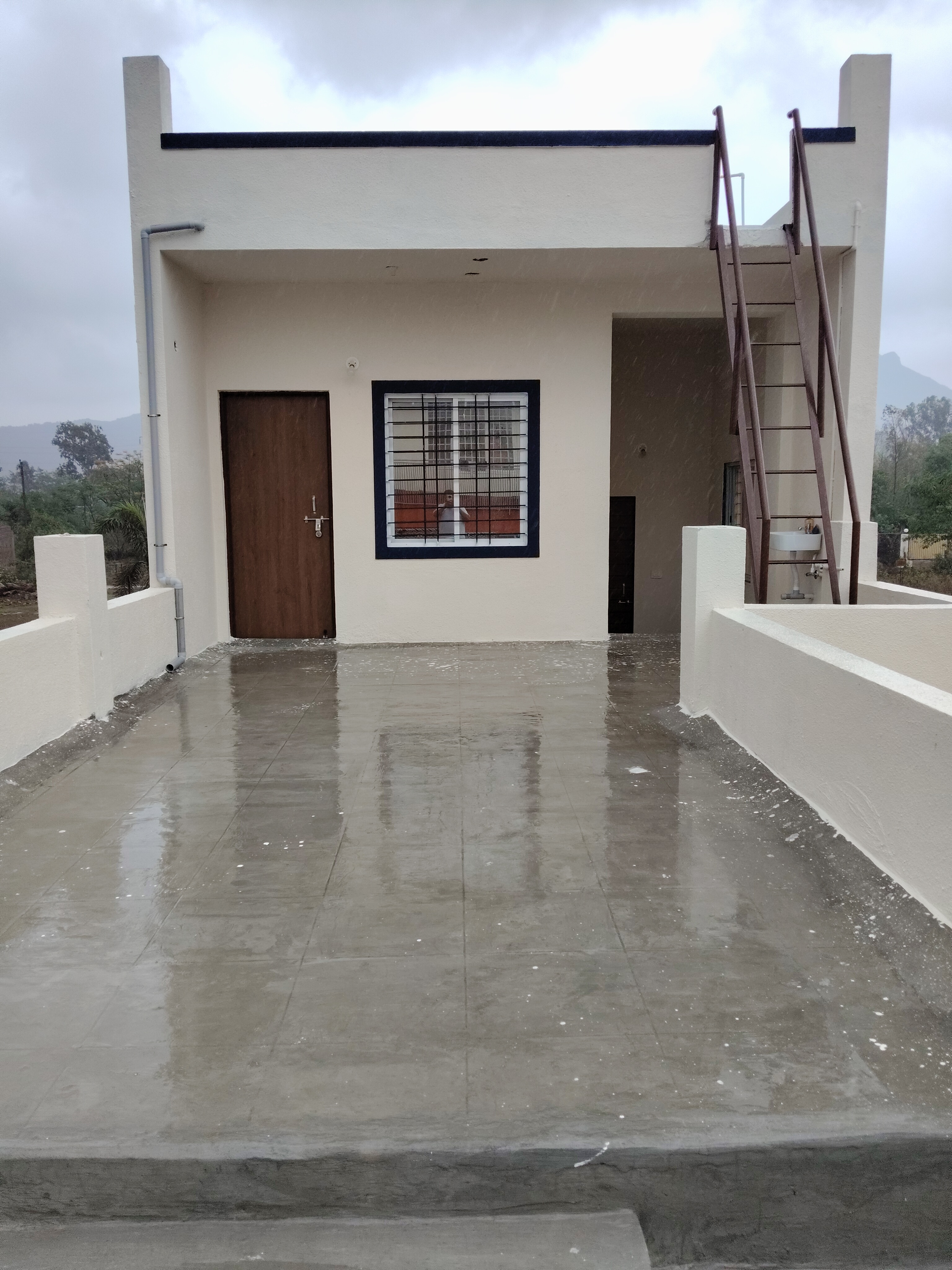 Cozy Terrace Homestay near Wet n Joy Lonavala - Tap to explore photos
