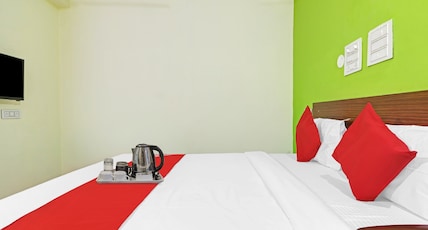 Hotel O Dk Reddy Square Room Type - Classic Hotel O Dk Reddy Square Room Type - Classic