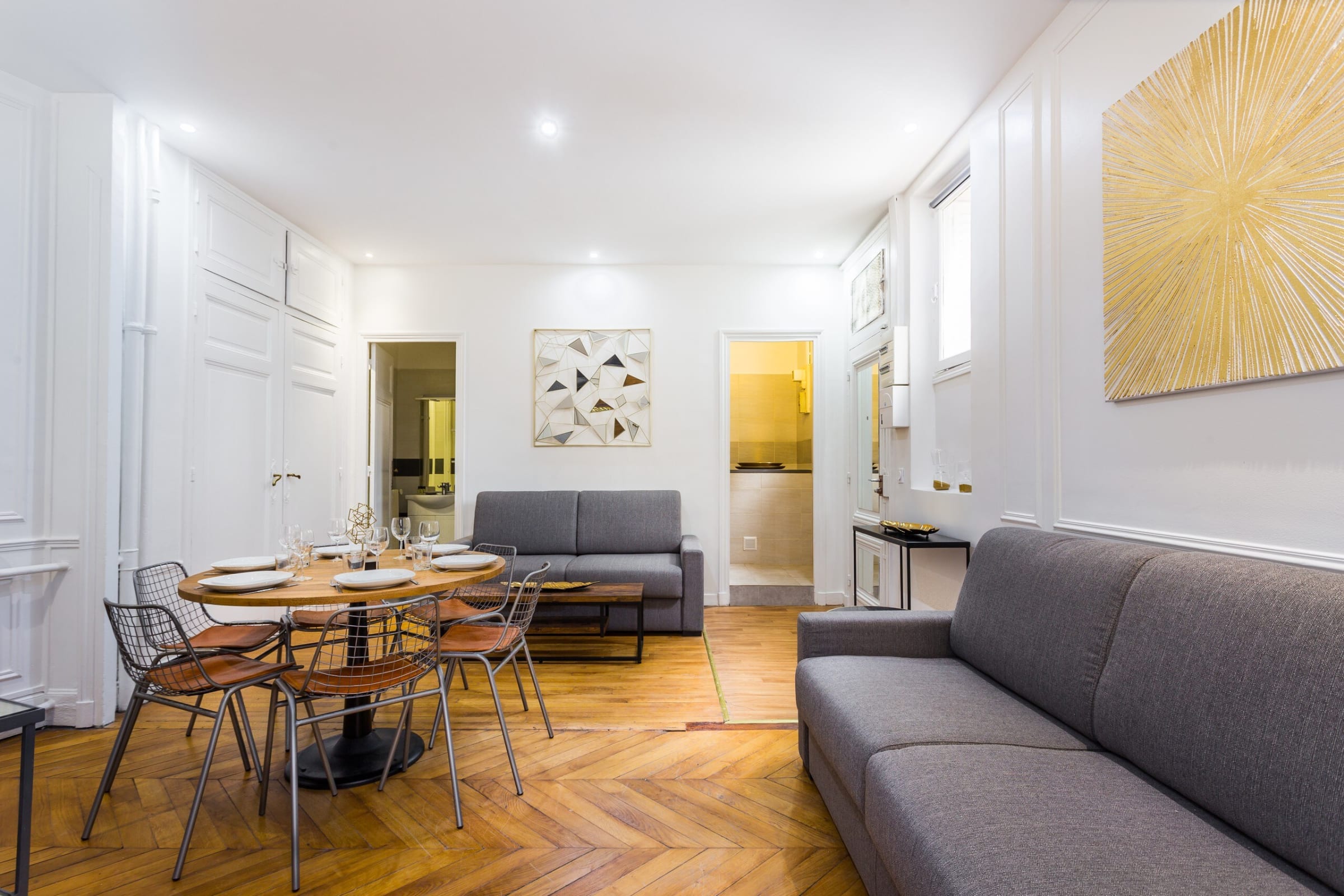 Welcoming apartment -1BR/6P - Auteuil - Passy - Tap to explore photos