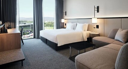 Hyatt Place Melbourne, Caribbean Park Room Type - King Room Mountain View Hyatt Place Melbourne, Caribbean Park Room Type - King Room Mountain View