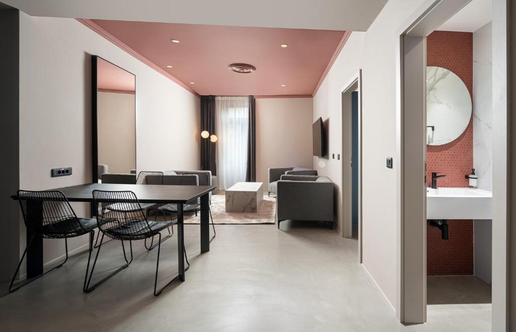 VISIONAPARTMENTS Bucharest – self check-in - Tap to explore photos