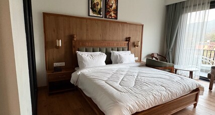 Corbett Anandavana Room Type - Deluxe Room with Private Balcony