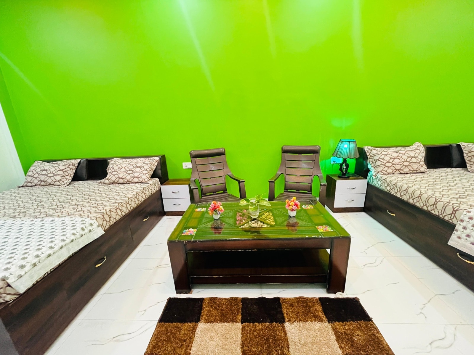 Aradhna Home Stay - Tap to explore photos