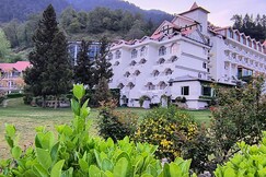 Mastiff Grand Manali Resort