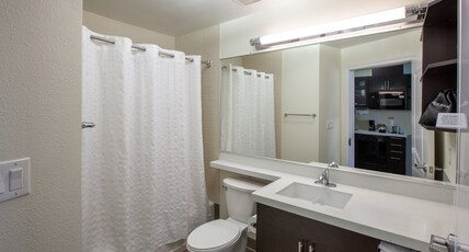 Candlewood Suites Houston North I45 Room Type - 2 Queen Studio Suite Full Kitchen