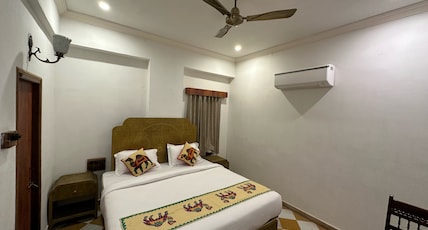 Balarwa Haveli Room Type - Deluxe Heritage Room Balarwa Haveli Room Type - Deluxe Heritage Room