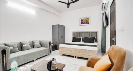 Hotel Comfort Inn @ Mundka Room Type - Super Deluxe Room