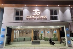 Cosmo Grande