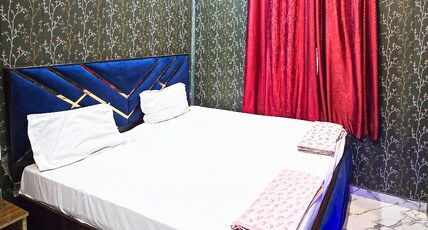 Hotel Bajarangabali Room Type - Deluxe Room