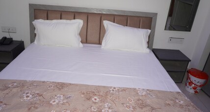 Hotel Shekhawati Resort Room Type - Deluxe Double Bed