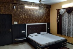 Hotel Pratap & Restaurant