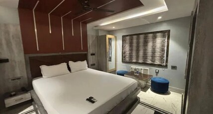 FabHotel The Ruby Park Room Type - Deluxe Room