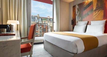Mercure Paris Alesia Room Type - Superior room with 1 double bed and balcony Mercure Paris Alesia Room Type - Superior room with 1 double bed and balcony