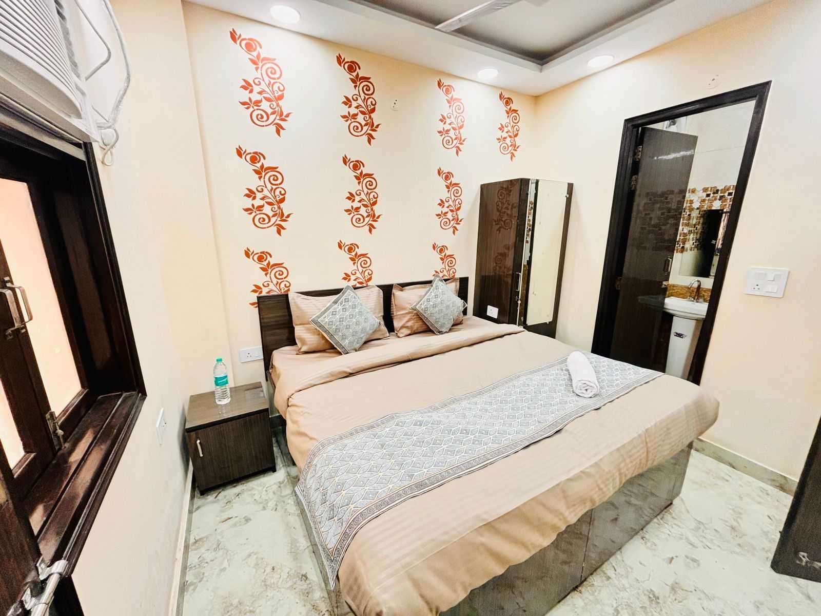 Hotel O STAR X RESIDENCY - Tap to explore photos