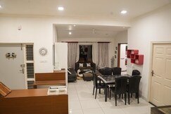 Peach county rooms by Lets Inn