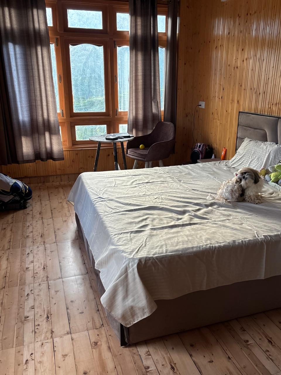DELTA Inn HOME STAY - Tap to explore photos