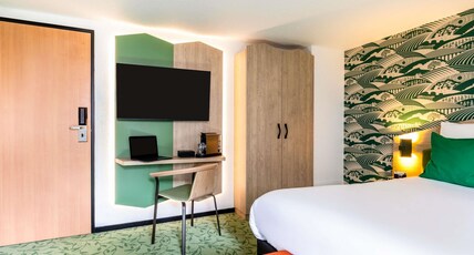 Ibis Styles Chartres Sud Barjouville open summer 25 Room Type - Comfort Family Room for 5 people