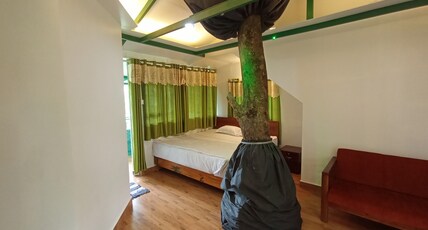 SpiceBuds FarmStay - Ramakkalmedu Room Type - TreeHouse Cottage 3 - Mountain View