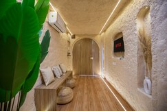 Earthy Inspired 1BHK near the sea