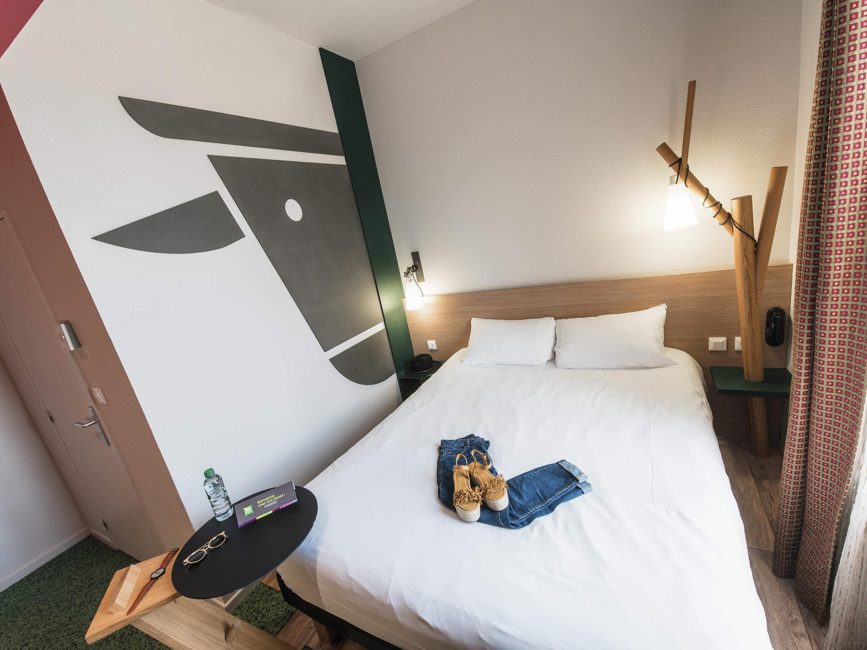 ibis Styles Moulins Centre - Tap to explore photos