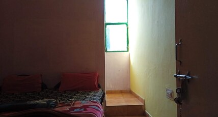 Krishna paying guest house Room Type - Room no. 2