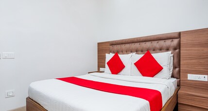 Hotel Balwas Surat Room Type - Standard Room