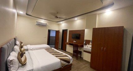pushkar mountain valley Room Type - Bedroom