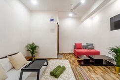 Photos of Cozy Apt off Carter Rd Bandra W