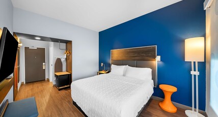 Tru by Hilton Plano East North Hwy 75 Room Type - 1 KING HEARING ACCESSIBLE