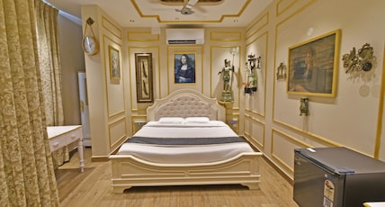 Blissful stay and Tint Of Mint Room Type - European Colonial -Inspired Luxury Suite