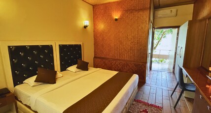 Changs Resort Room Type - Cottage Room - Type 2 (with Balcony)