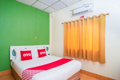 OYO 534 Phasuk Hotel