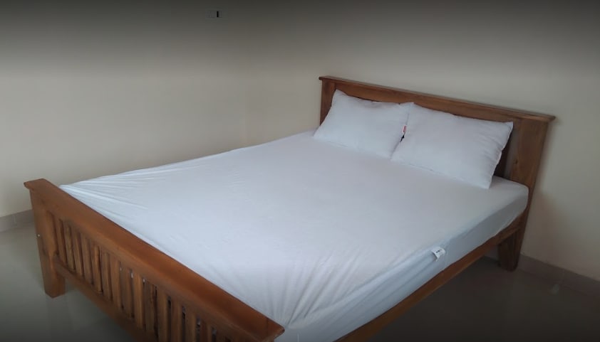 SRI ANNAPOORNESHWARI BOARDING AND LODGING - Tap to explore photos