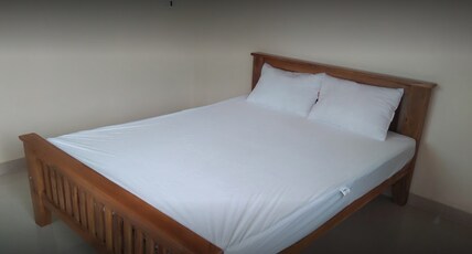 SRI ANNAPOORNESHWARI BOARDING AND LODGING Room Type - Standard Room