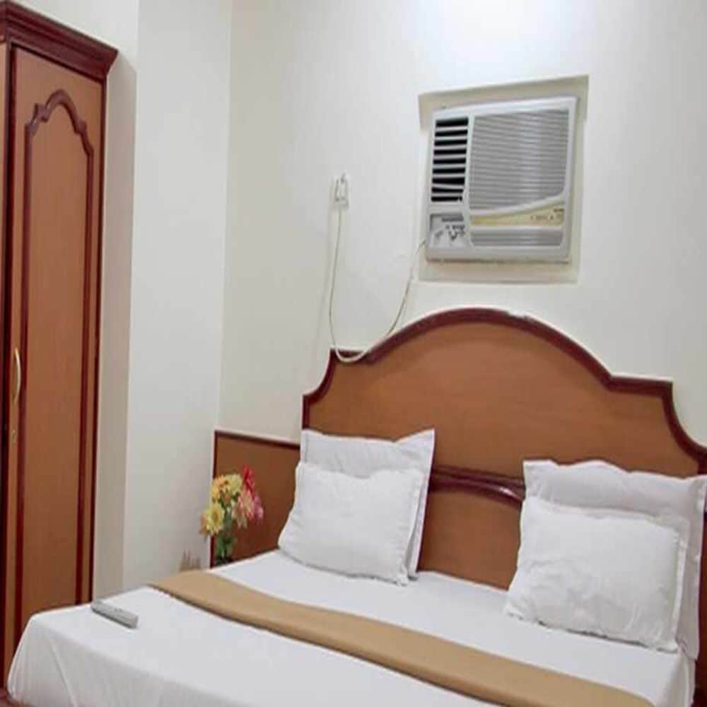 Hotel Ranjeet - Tap to explore photos