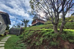 Bodhi Hideout Puliyur Noor Garden