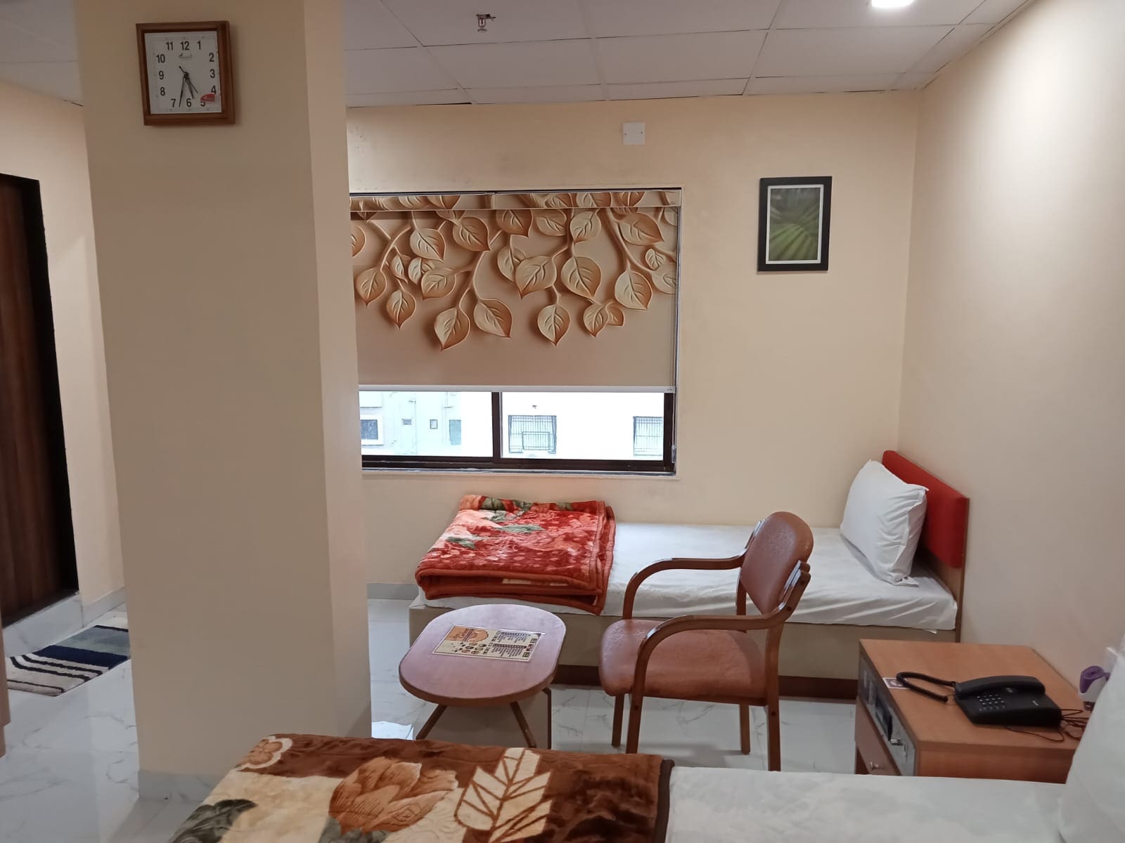 Hotel Mahi - Tap to explore photos