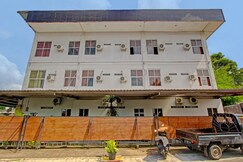 Collection O 90253 DHelomi