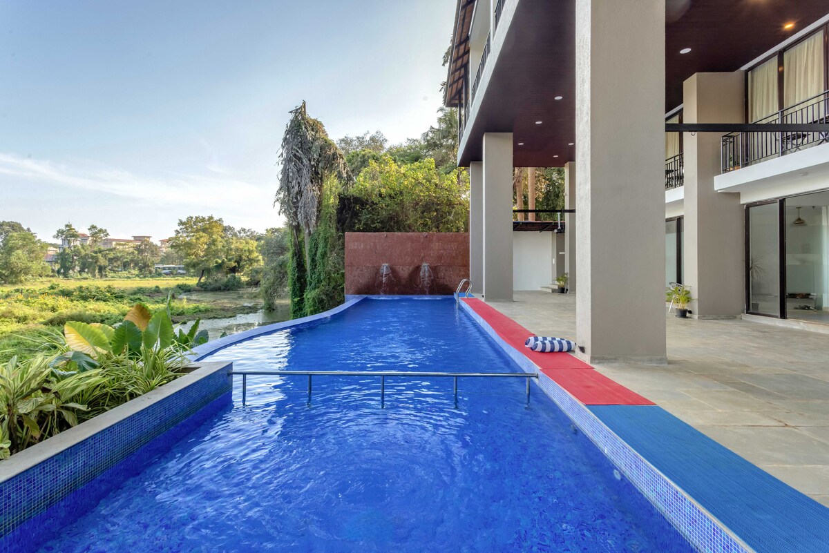 Serene 2BHK with Pool 5 mins to Candolim Beach - Tap to explore photos