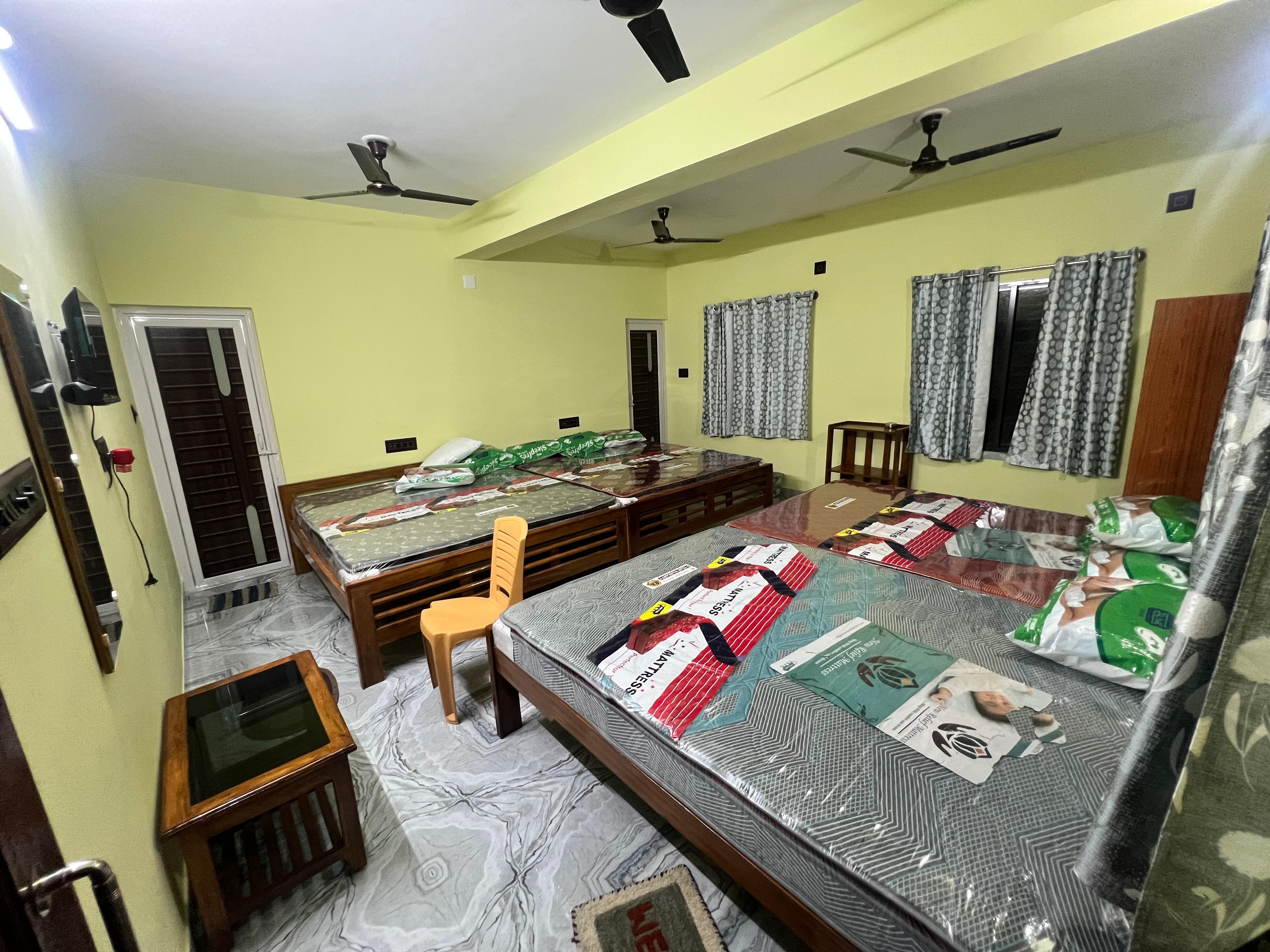 R.K Guest house - Tap to explore photos