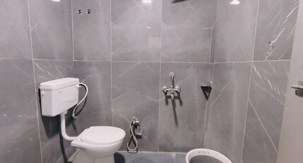 Hotel Shivam Residency Room Type - Deluxe AC Room