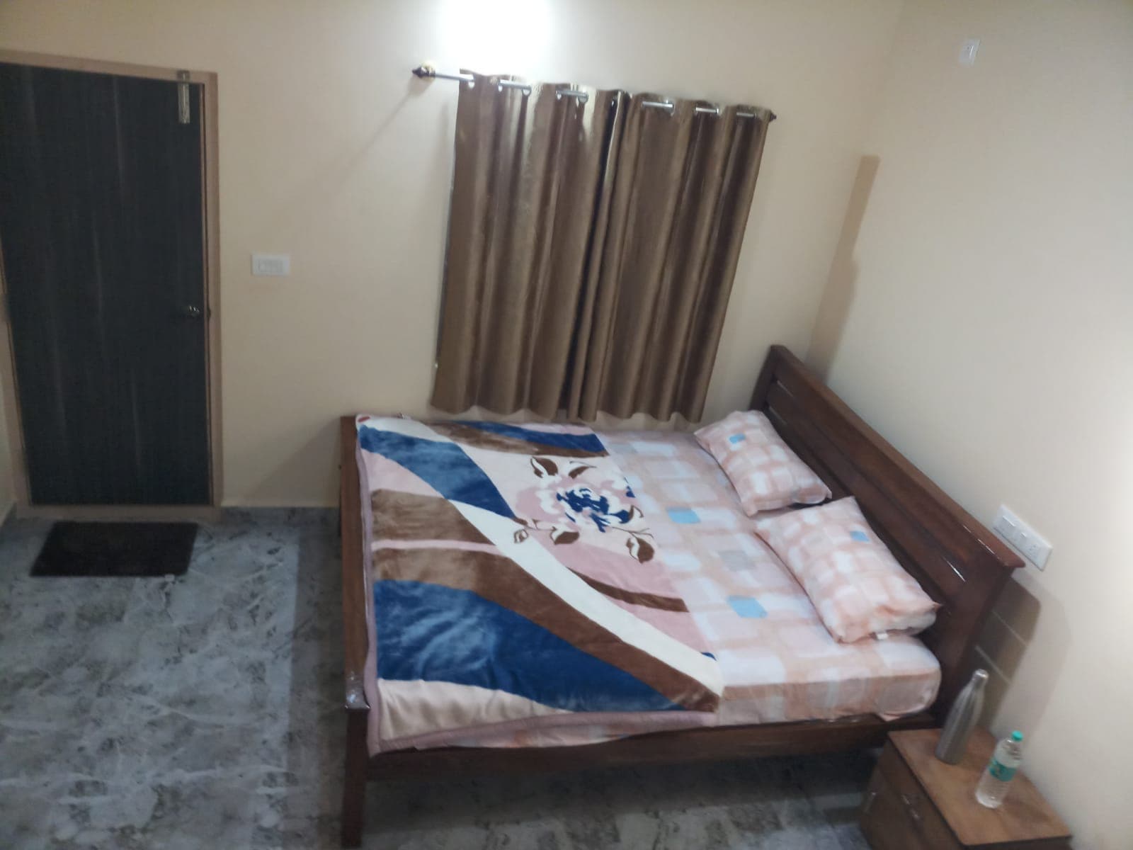 M B cave hill Homestay - Tap to explore photos