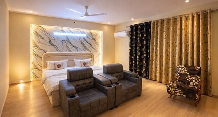 Luxury Cozy Apartments Stay at DLF Room Type - Sapphire Executive Studio