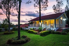 StayVista | 2 BHK Casa Pinnacle