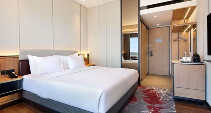 Grand Mercure Batam Centre  Room Type - Deluxe Room, City View, 2 Single Beds